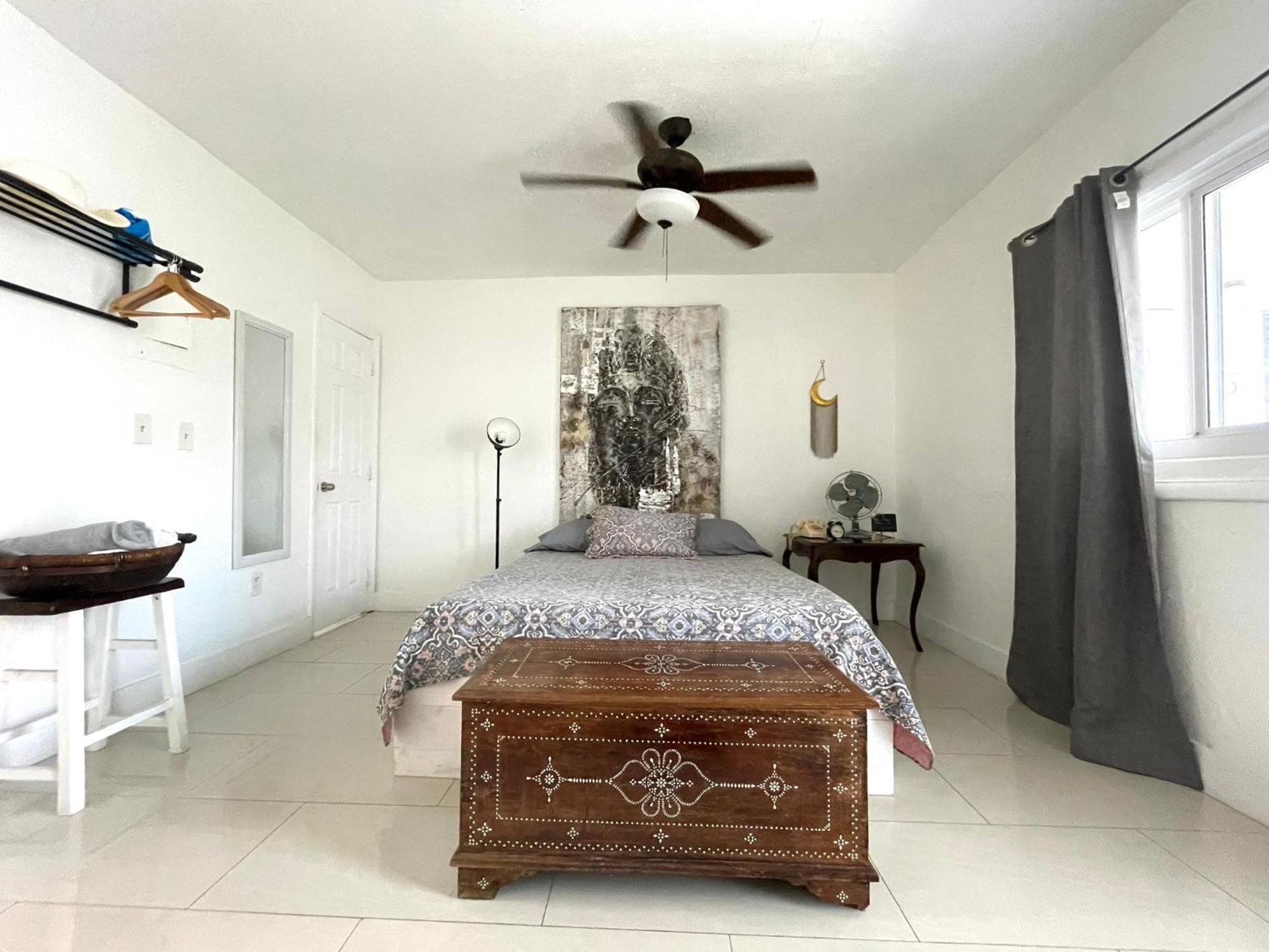 Private Studio Blocks From Coconut Grove Miami Luaran gambar